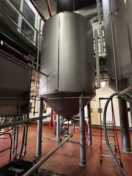 Used MUELLER 4,150 GALLON Stainless Steel Tanks New Jersey US | Perry Equipment #868903