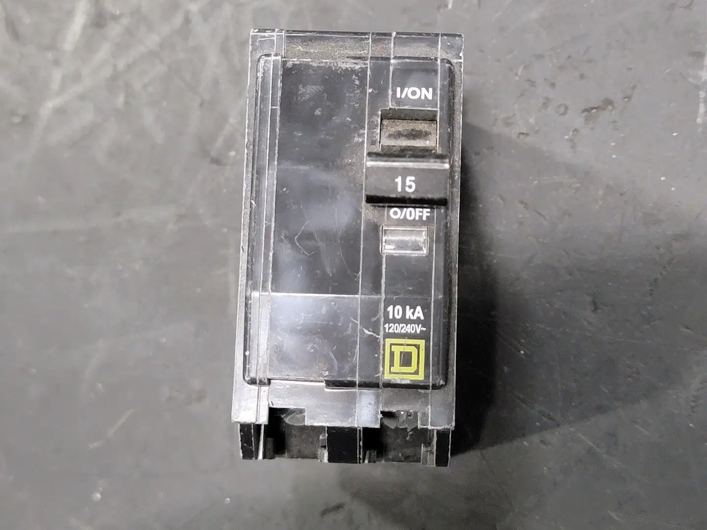 USED SQUARE D QOB215