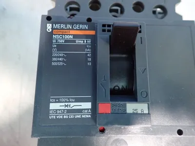Used MERLIN GERIN NSC100N Circuit Breakers Ohio US | HGR 24 #878299