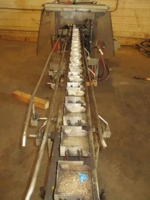 1986 UNILOY 350R4 Extrusion Other, Blow Molder | Mark One Machinery (4)