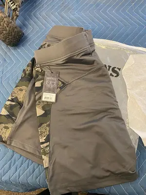 Men's Official LIONS NOT SHEEP Cement Hybrid workout Short Size 2XL