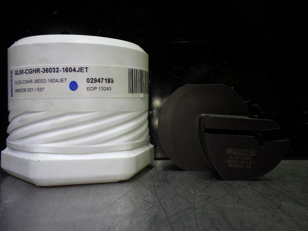 SECO GL50 4mm Coolant Thru Grooving Head GL50-CGHR-36032-1604JET (LOC3120A)