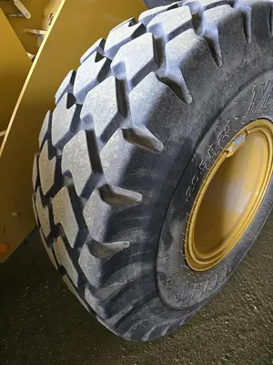 USED 2018 CATERPILLAR 926M
