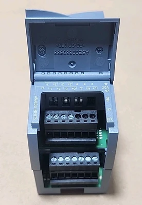 NEW Siemens 6ES7 231-4HF32-0XB0