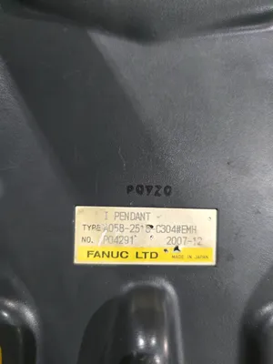 USED 2011 FANUC R-2000IB/175L
