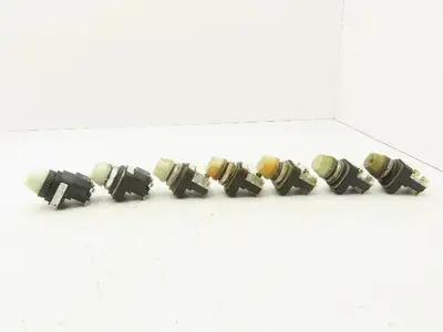 Allen Bradley 800T-Q10 White Pilot Indicator Light 30mm Mixed Lot of 7