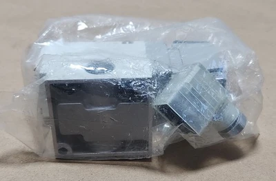 NEW SMC VP544-5DZ1-03A