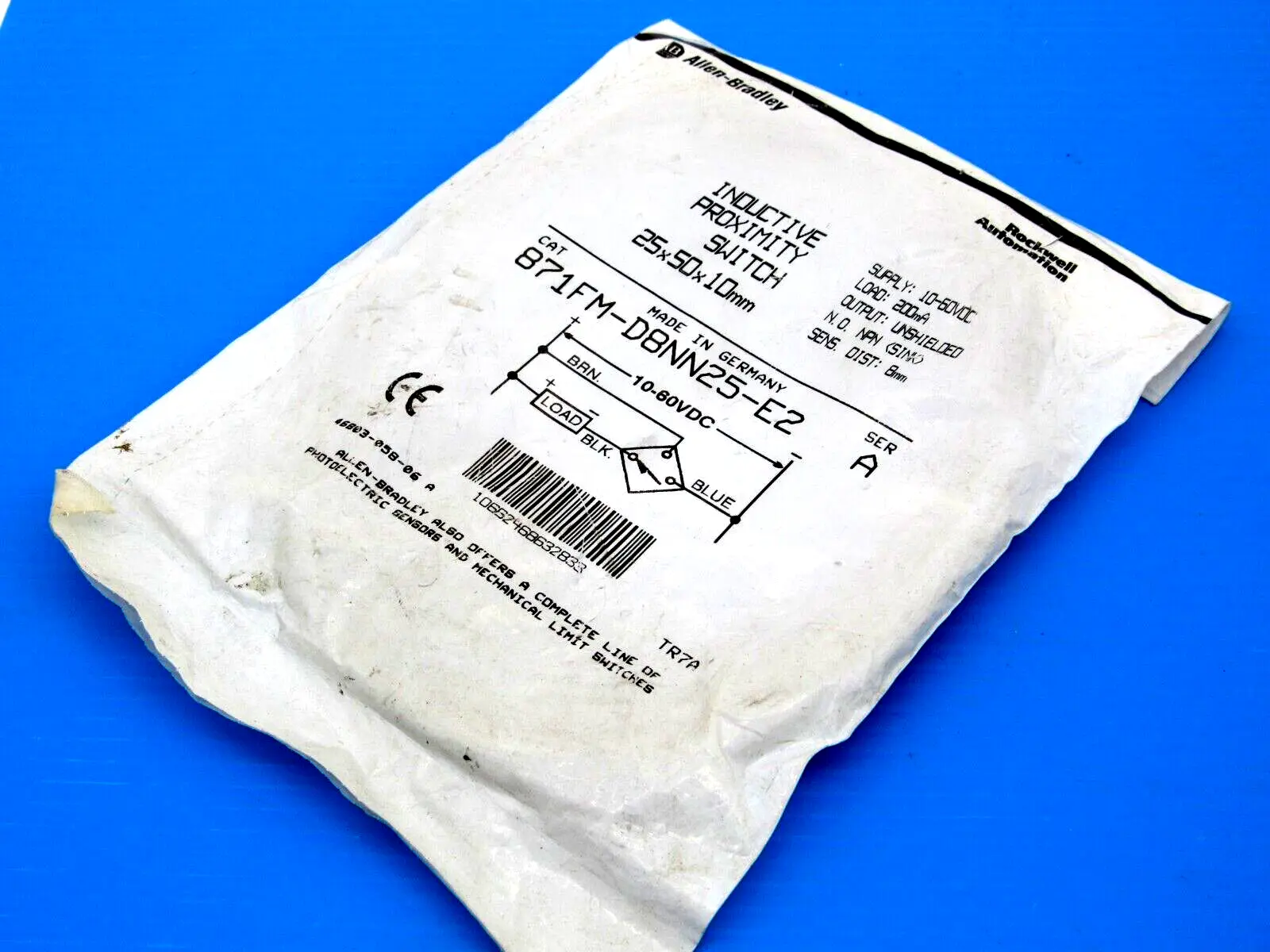 NEW ALLEN BRADLEY 871FM-D8NN25-E2 PROXIMITY SWITCH 871FMD8NN25E2
