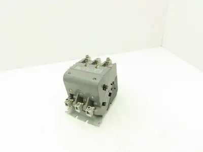 Furnas 40HP32AF Contactor Motor Starter 3Ph 600v 50Hp Ser A Coil 120v Size 3 90A
