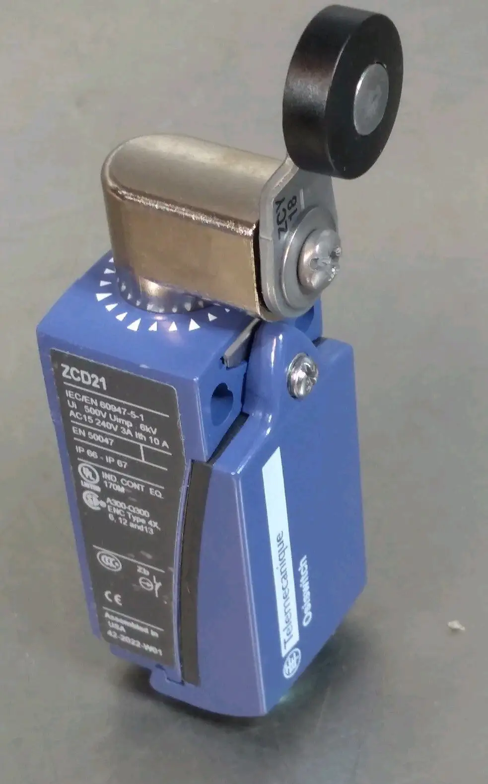 Telemecanique Sensors ZCD21 Limit Switch Loc4E27