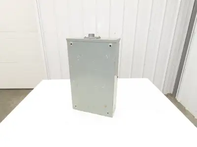 Landis Gyr 602U3040C13-127 Meter Socket 30A 3Ph 600V 4 Wire 13 Terminal