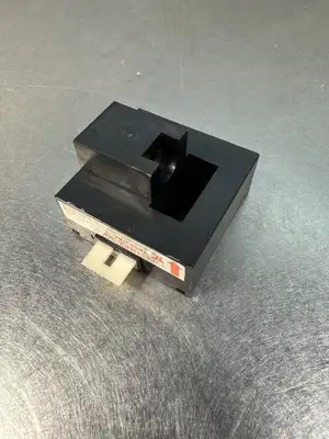 YASKAWA CURRENT TRANSFORMER MODULE UND-300B/100 (BIN-1.5.1)