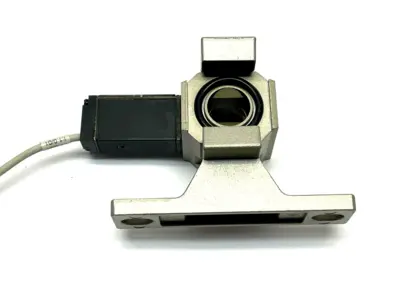 IS1000 | SMC  Pressure Switch w/ Spacer Bracket - Used