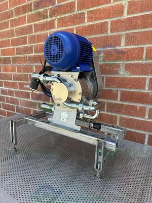 USED KSB GENTA 20-04-U1 PUMP 50-500 U/MIN  W/ AEG AM 100L14Q4 MOTOR