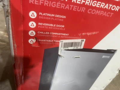 Used FRIGIDAIRE COMPACT Refrigerators Michigan US | Miedema Asset Management Group #1476264