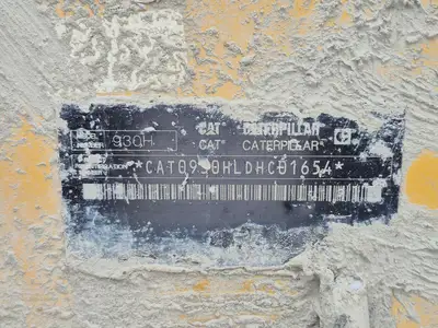 USED 2010 CATERPILLAR 930H