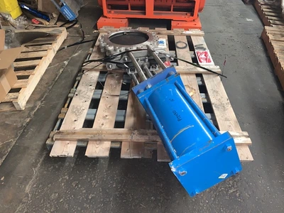 16" TL Trueline Stainless Knife Gate Valve Air Operated, New Storeroom Spare