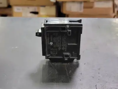 USED SQUARE D HOM120