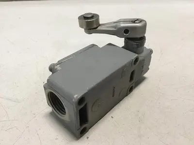 USED OMRON WLCA2-2