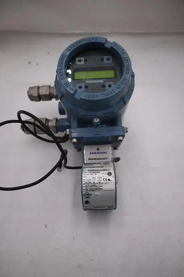 ROSEMOUNT 8732EMT1A1M4  MAGNETIC FLOWMETER TRANSMITTER WITH FLOWTUBE STOCK H1922