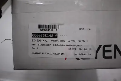 New Keyence SZ-V04 Safety Laser SZ-V04 Scanner STOCK G493
