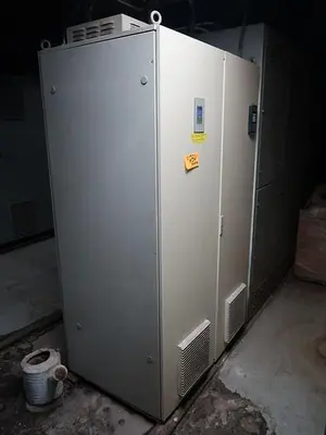 USED VERTICAL BROKE CHEST AGITATOR