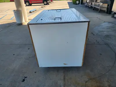 Used Falcon Restaurant Supply Used Refrigerated Cabinet with removable lid - No Key for lock Display Freezers Illinois US | Falcon Restaurant Supply #1376651