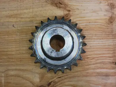 Roller Chain Sprocket H80B32 Size 80, 18 Teeth