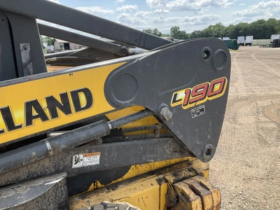 Used 2010 NEW HOLLAND L190 Skid Steer Loaders Michigan US | Miedema Asset Management Group #1325534