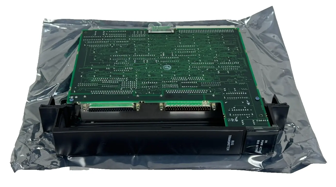 NEW GE FANUC IC697BEM713