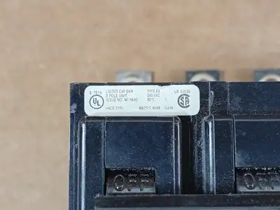 Used CUTLER-HAMMER BAB3060H Switchgears British Columbia CA | Lenmark #1438411