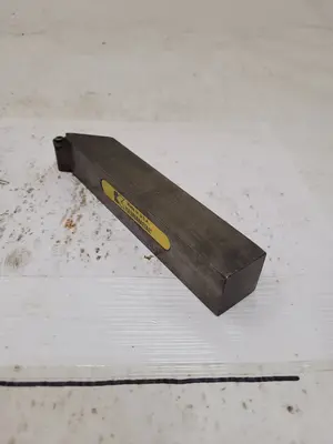 Used KENNAMETAL TOOLHOLDER Misc Industrial Equipment Kentucky US | Aucto #687309
