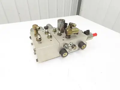 Hyster Hydraulic Manifold Block From E60Z-33 Forklift 8530551