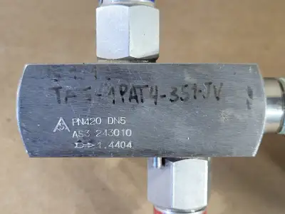 Used SIEMENS 7MF4234-1FA10-1NC6-Z Misc Electrical & Power Parts British Columbia CA | Lenmark #254346