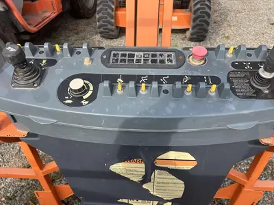 USED 2011 JLG 450 AERIAL LIFT/ BOOM LIFT