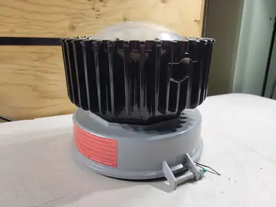NEW CROUSE-HINDS VMV7L/UNV1 S890