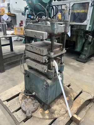 Used WABASH WABASH 30-1221 PRESS Hydraulic Presses Michigan US | Alma Machinery #1327035
