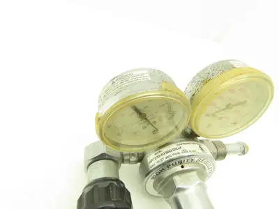 Victor HPT270/40/590/DK4F 2 Stage Regulator Gas Regulator Gauges 0-4000/0-60PSI