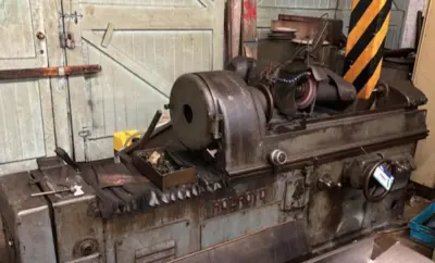 HOLROYD 4 Gear Machines | Bowland Trading Ltd (2)