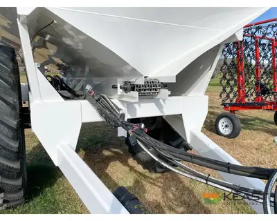 Used DALTON _UNKNOWN_ Broadcast Spreaders Iowa US | Keast Enterprises #1360205