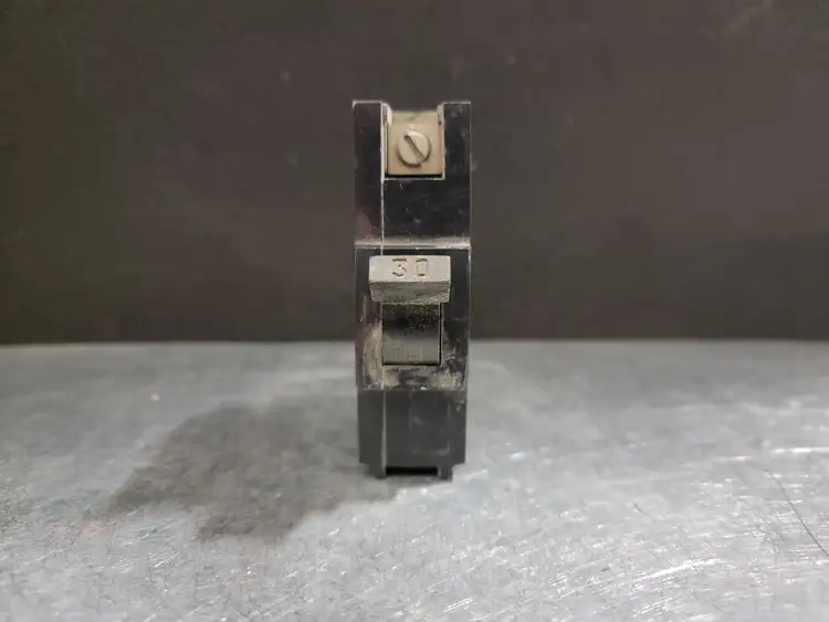 Used FEDERAL PIONEER NA130 Switchgears British Columbia CA | Lenmark #243767