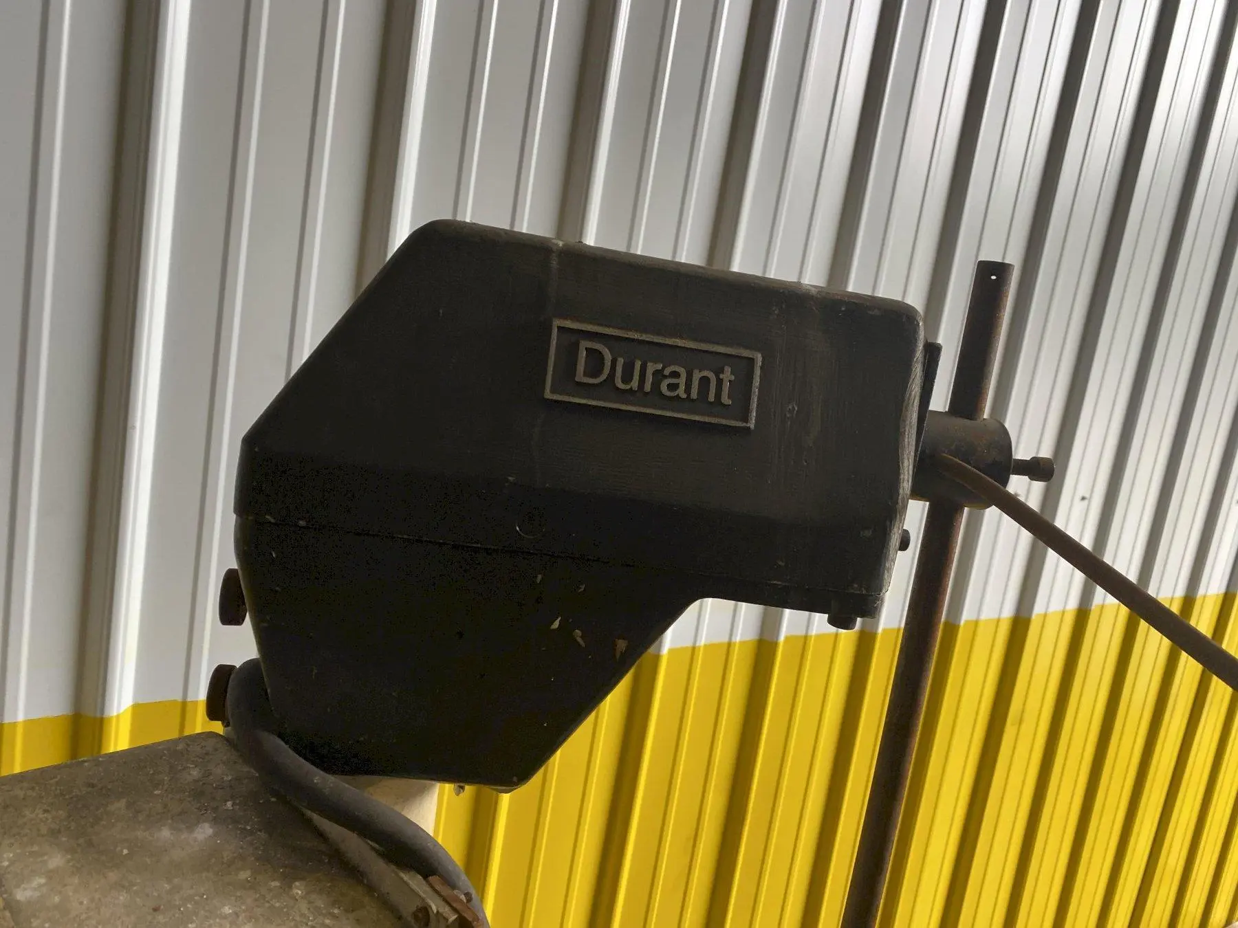 5000 LB X 48" DURANT MODEL #R-5025 MOTORIZED HORIZONTAL PALLET DECOILER: STOCK #15423