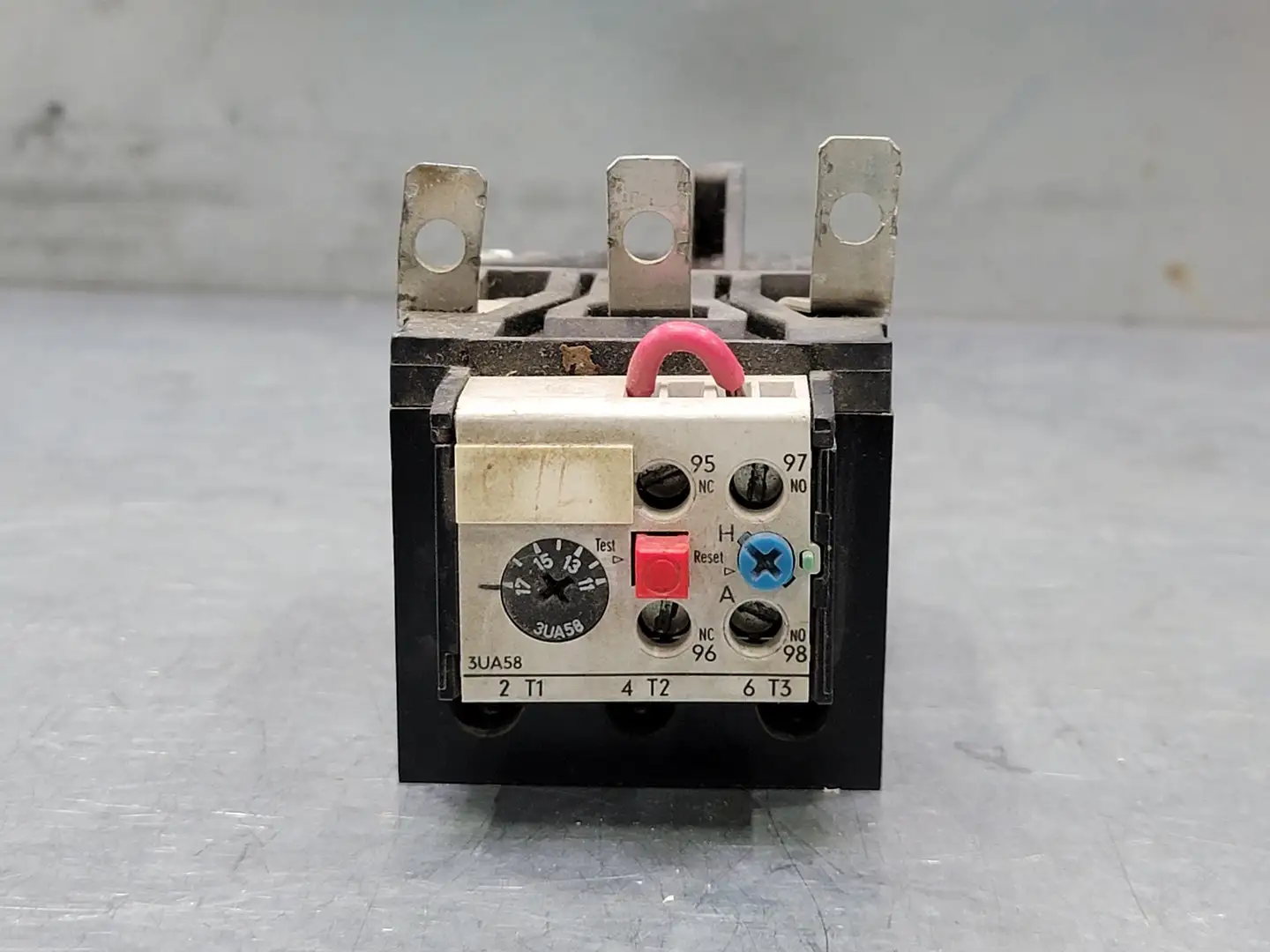 USED SIEMENS 3UA58 00-8A