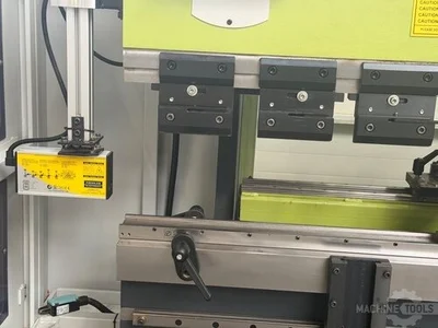 Used 2014 TOSKAR TA 2100-40 Press Brakes NL | Mach 4 Metal #1292221