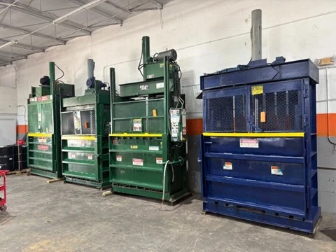 Used SELCO, LOAD KING, PTR, CRAM-A-LOT, OTHERS... 60"X30" Misc Recycling Florida US | ESCOBAR TRADING, INC. #202517
