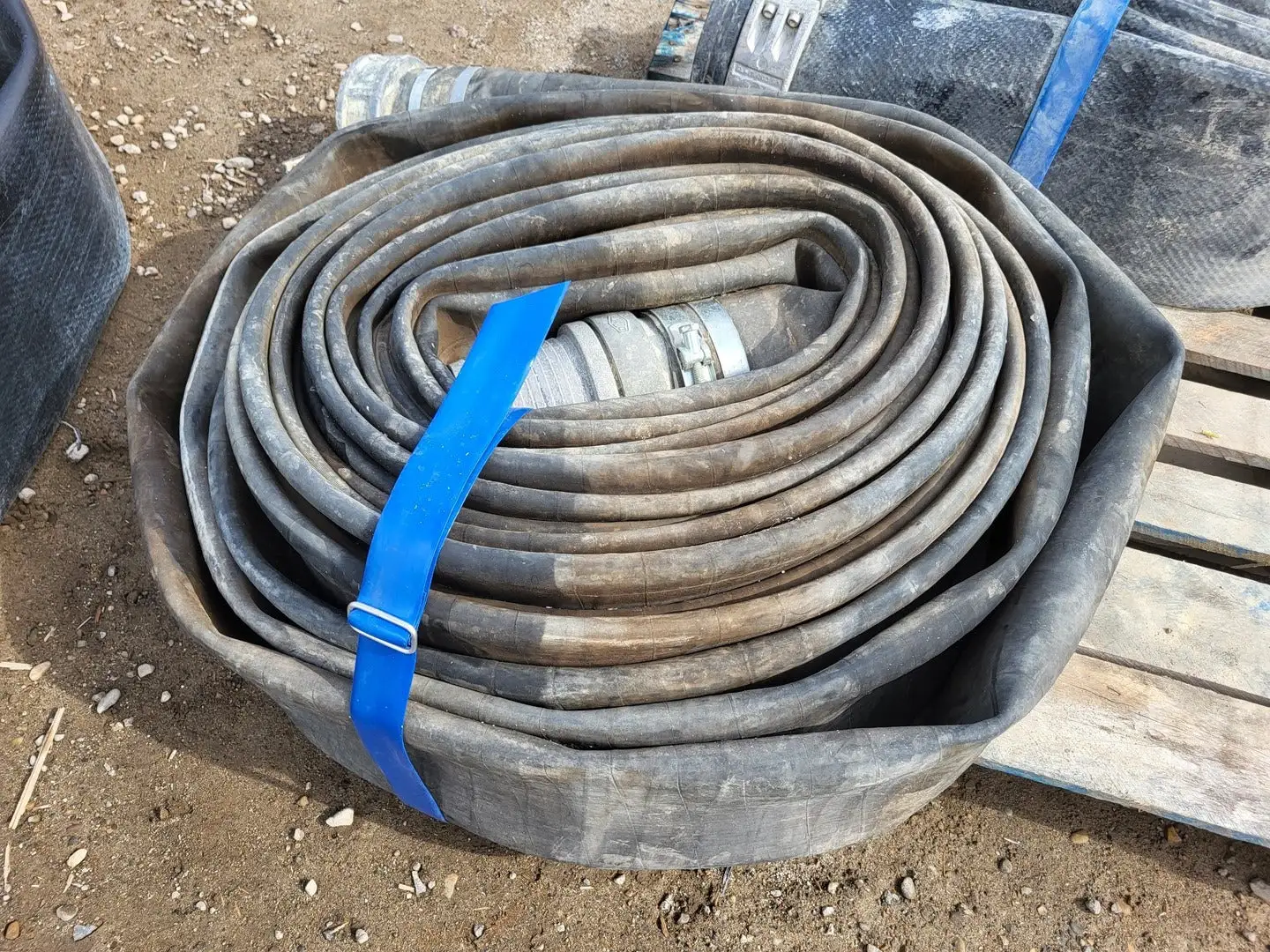 6" x 90 ft Lay Flat Hose Black w/ Coupling