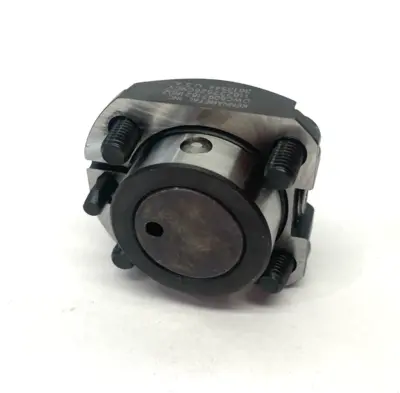 USED KENNAMETAL CLAMPING UNIT W/ LOCATING PIN KM32NCMEF