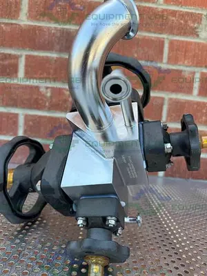 USED 4 ITT PURE-FLO STAINLESS STEEL DIAPHRAGM VALVES W/ 1.5" TO 1/2" SANITARY FITTING