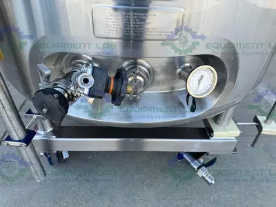 USED DCI 500 LITER STAINLESS STEEL JACKETED REACTOR 45 PSI W/ 0.5 HP MIXER