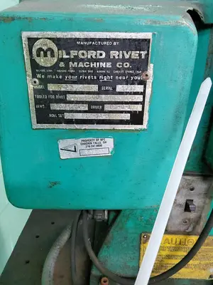 Used MILFORD S-63 Riveters CA | B & B RIVET MACHINE #1364726